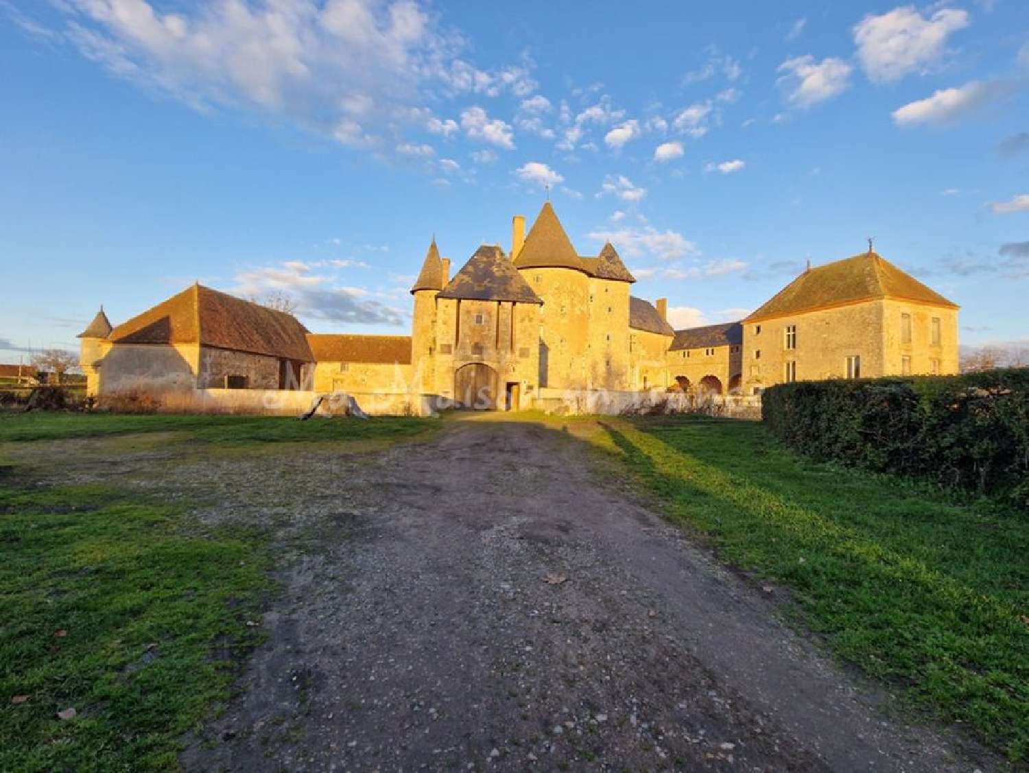  te koop huis Vichy Allier 1