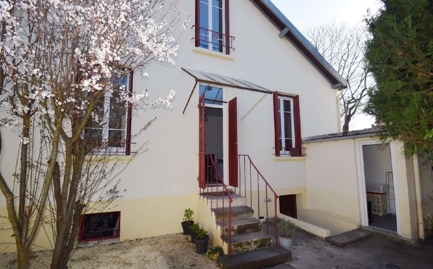  for sale house Vichy Allier 1