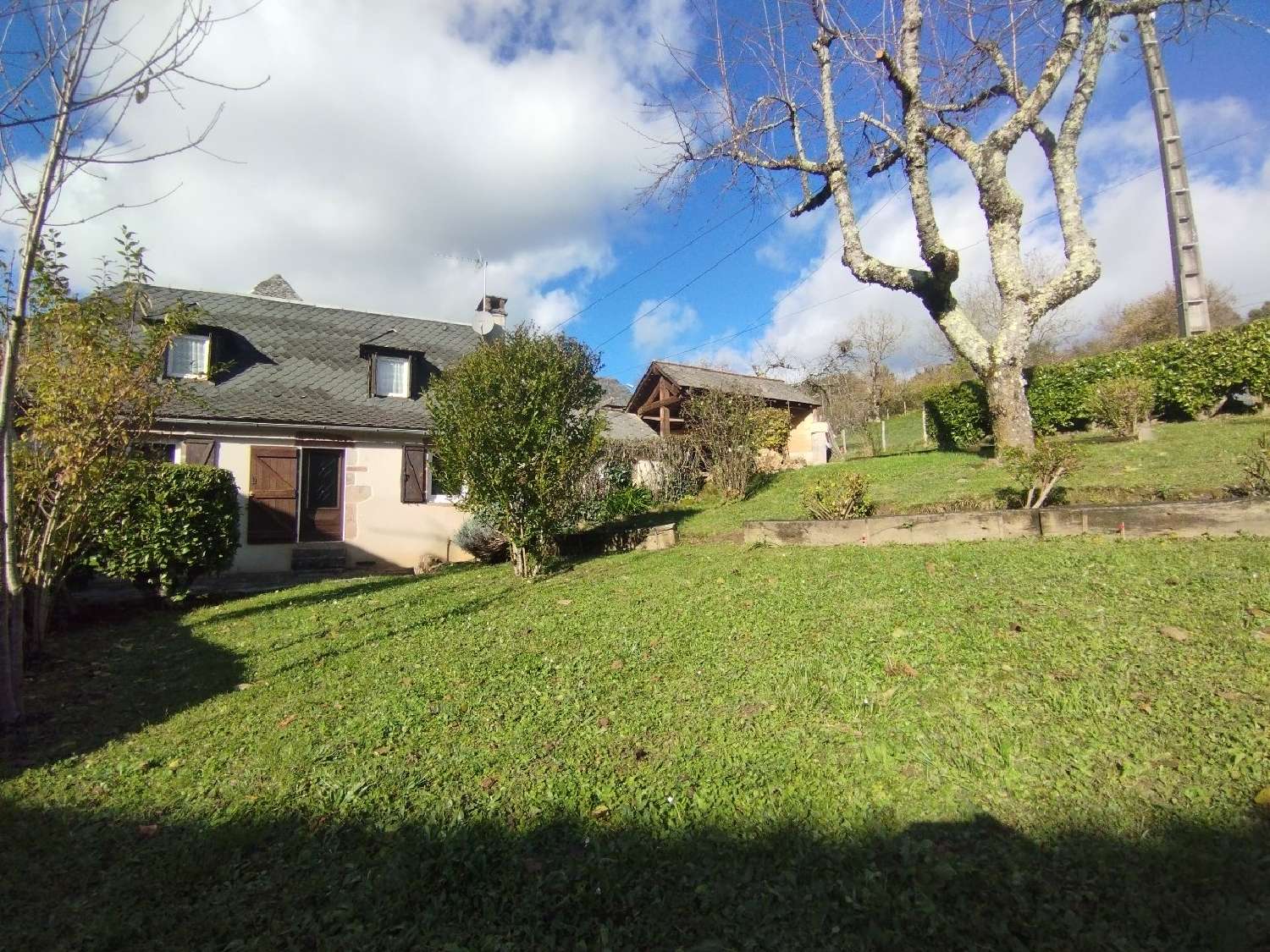 à vendre maison Villecomtal Aveyron 2