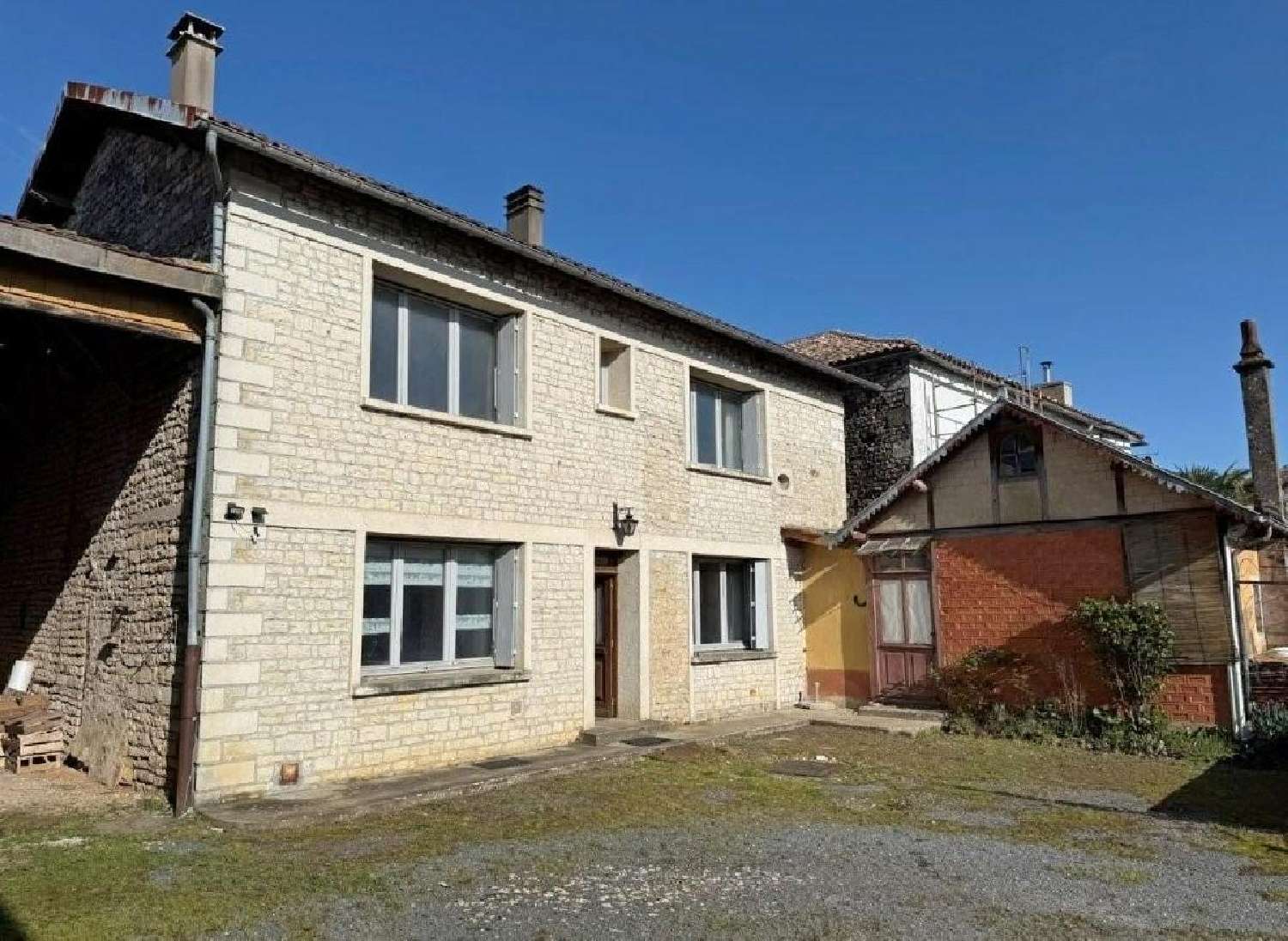  for sale house Villefagnan Charente 4