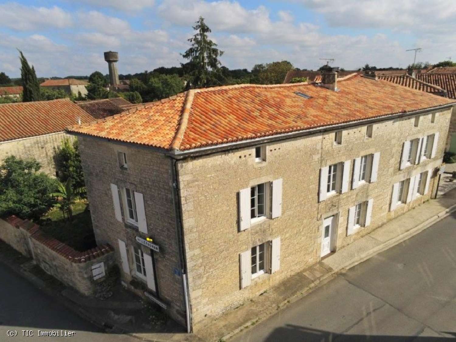  te koop huis Villiers-le-Roux Charente 1