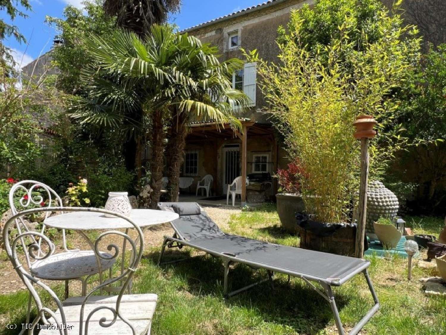  te koop huis Villiers-le-Roux Charente 2