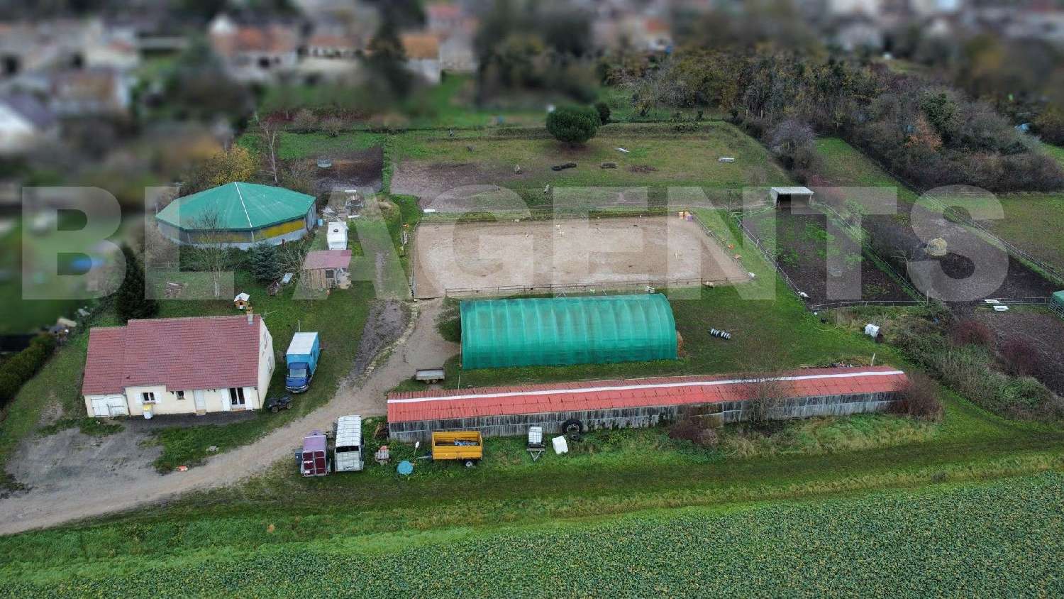 te koop huis Vinneuf Yonne 1