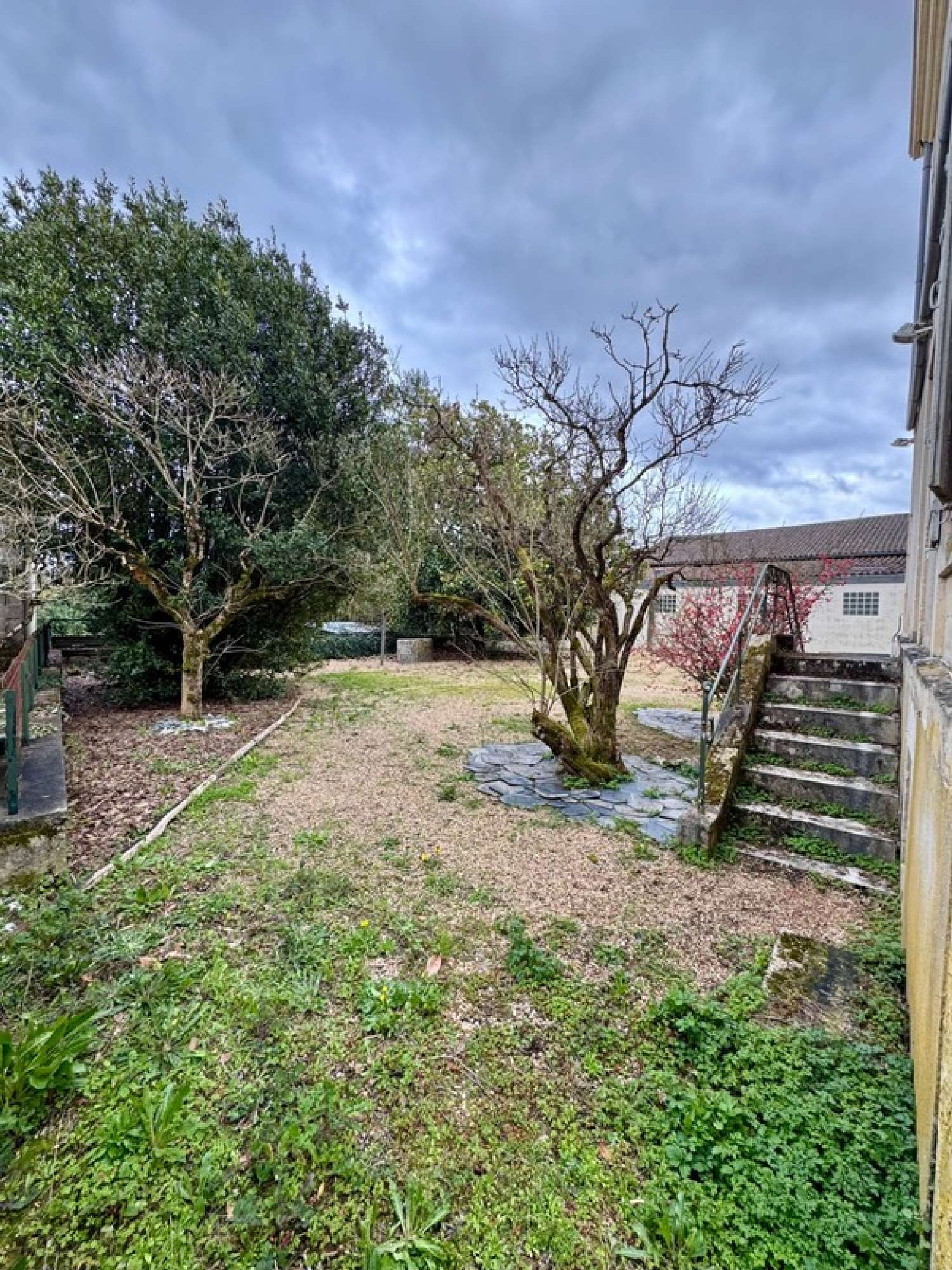 te koop herenhuis Sorges Dordogne 2