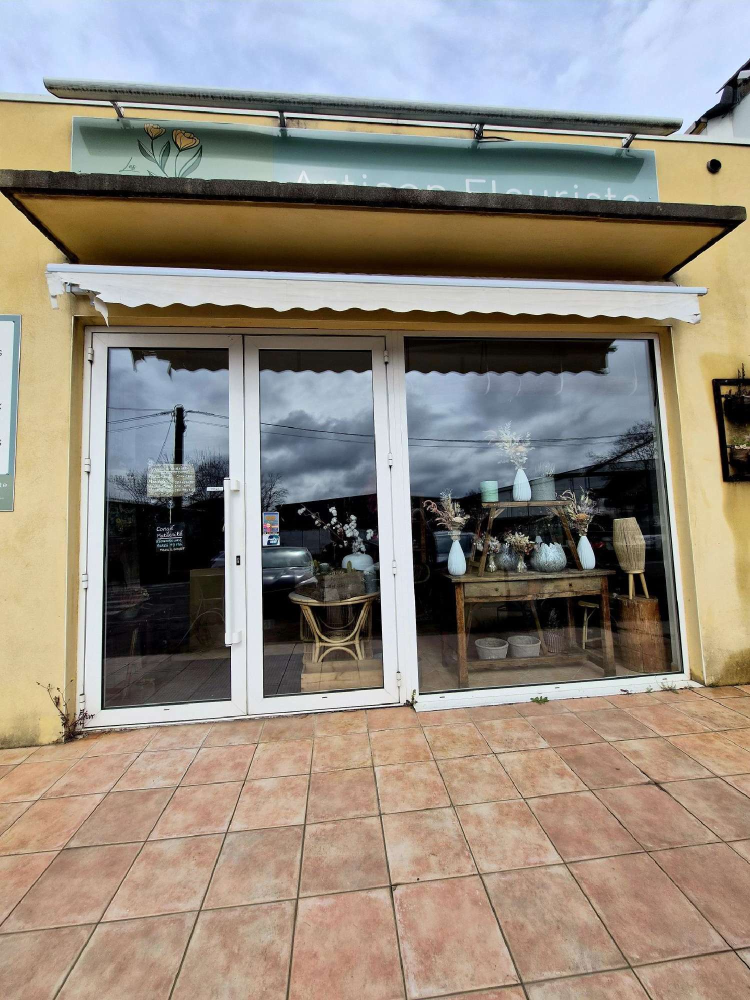 te koop kantoor Alès Gard 1