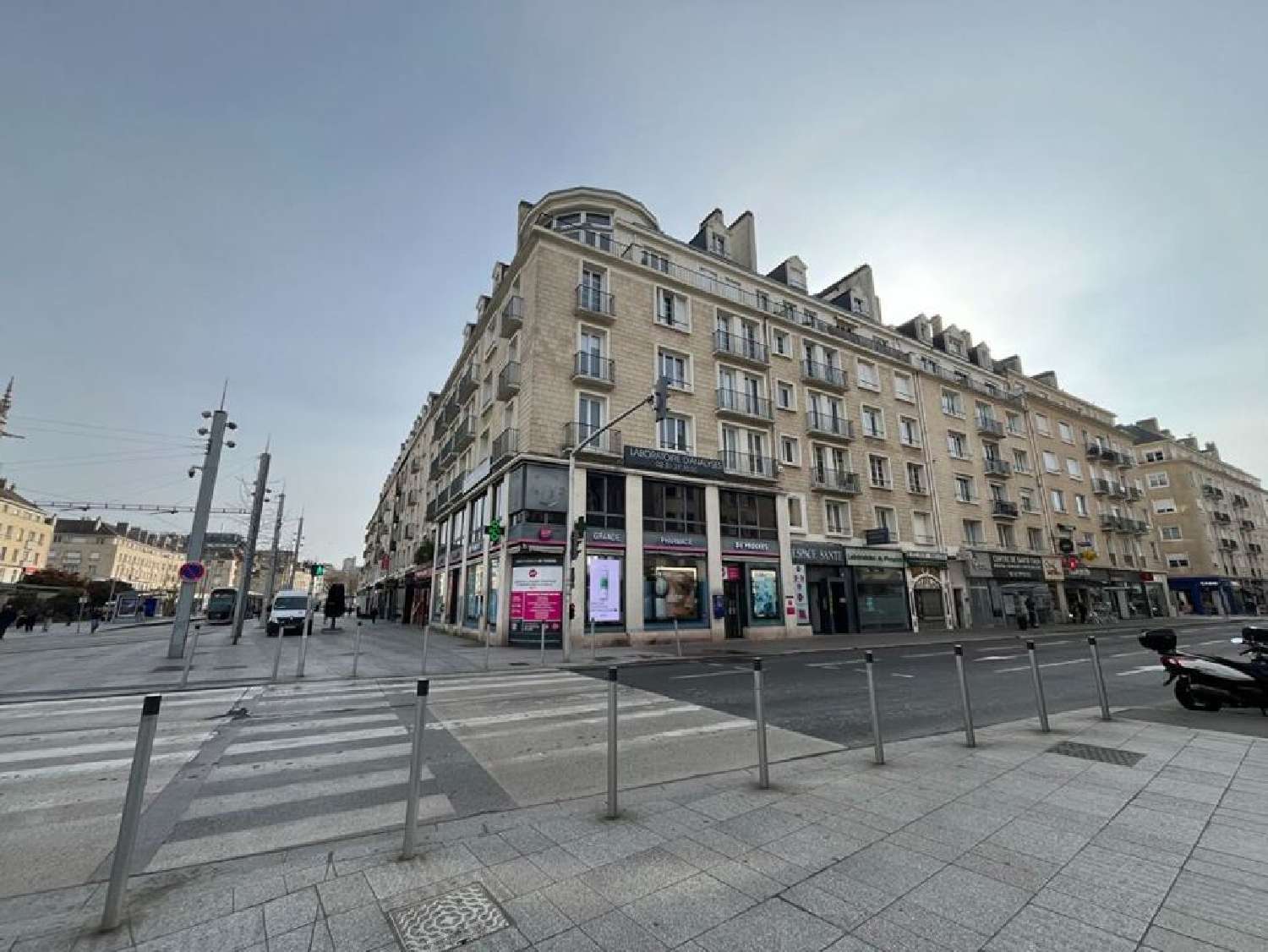  à vendre bureau Caen Calvados 1