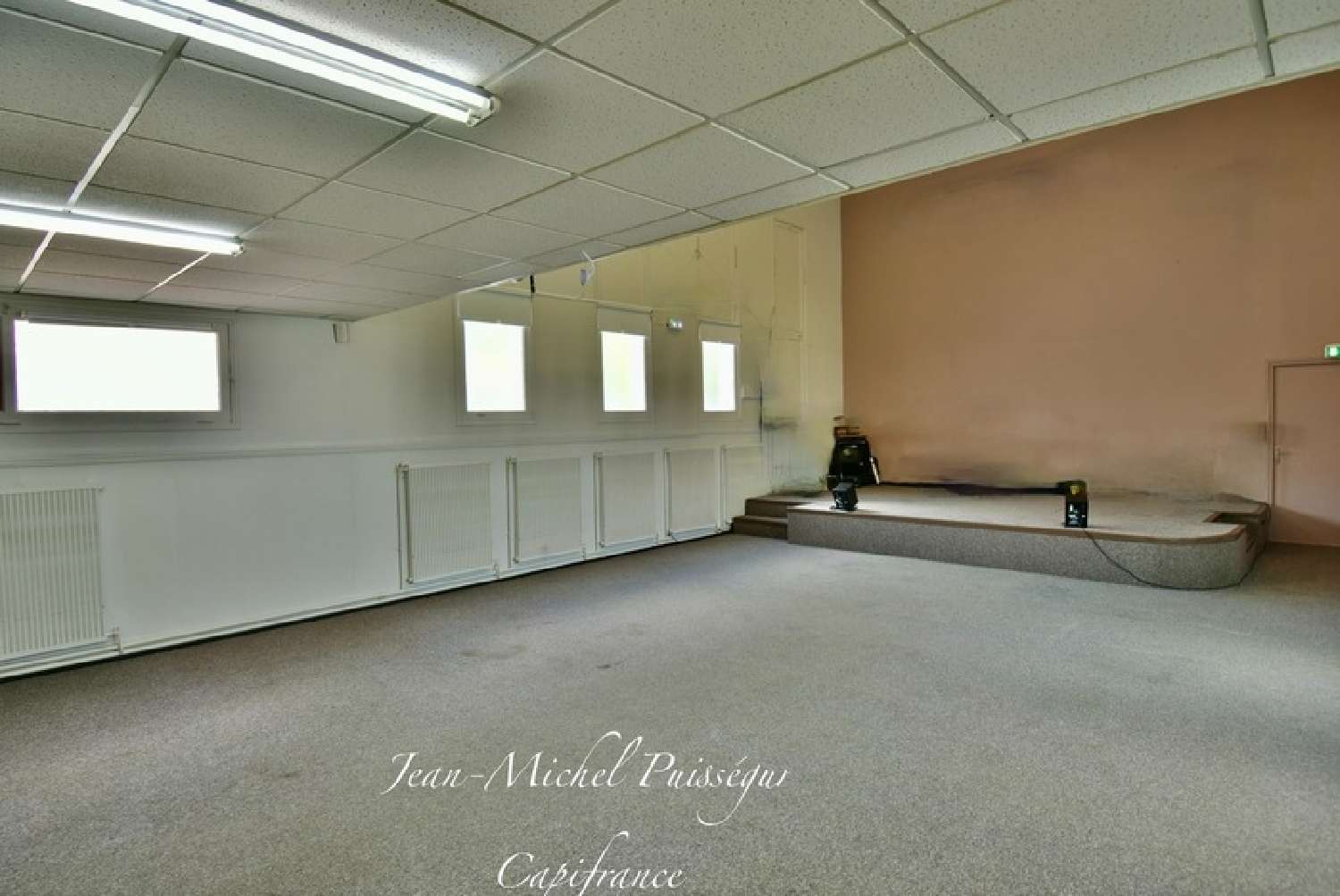 à vendre bureau Saint-Gaudens Haute-Garonne 1