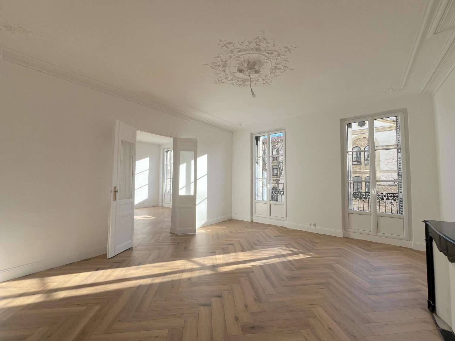  en venta oficina Toulon Var 1