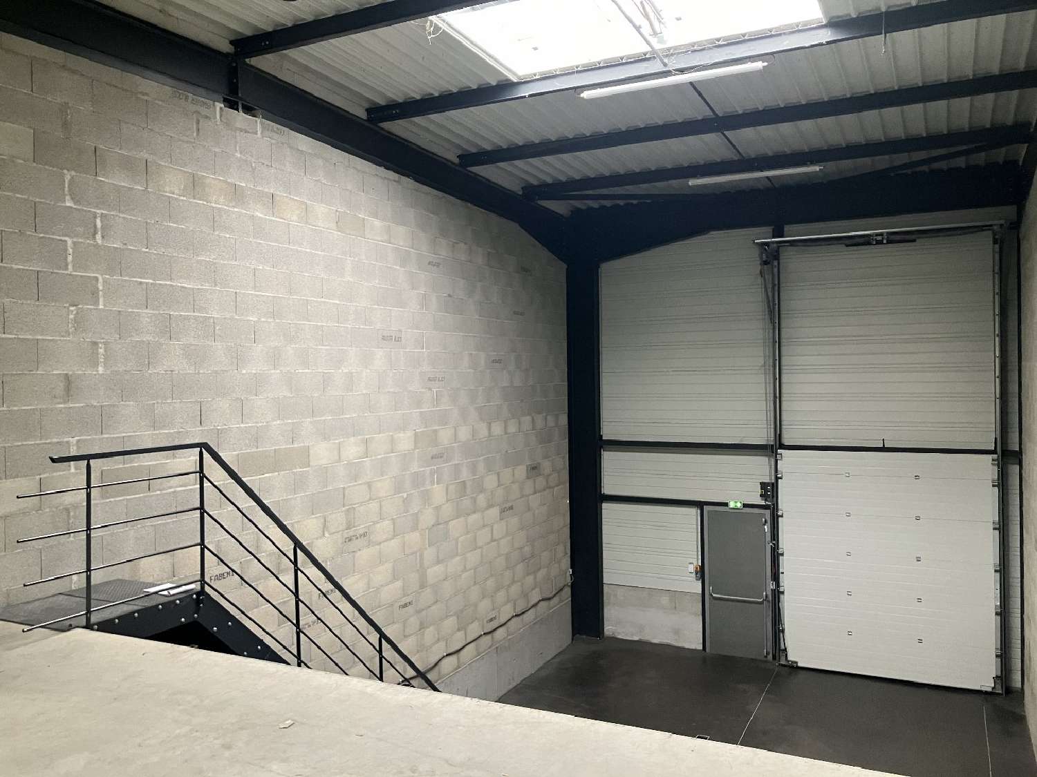 for sale office Vénissieux Rhône 6