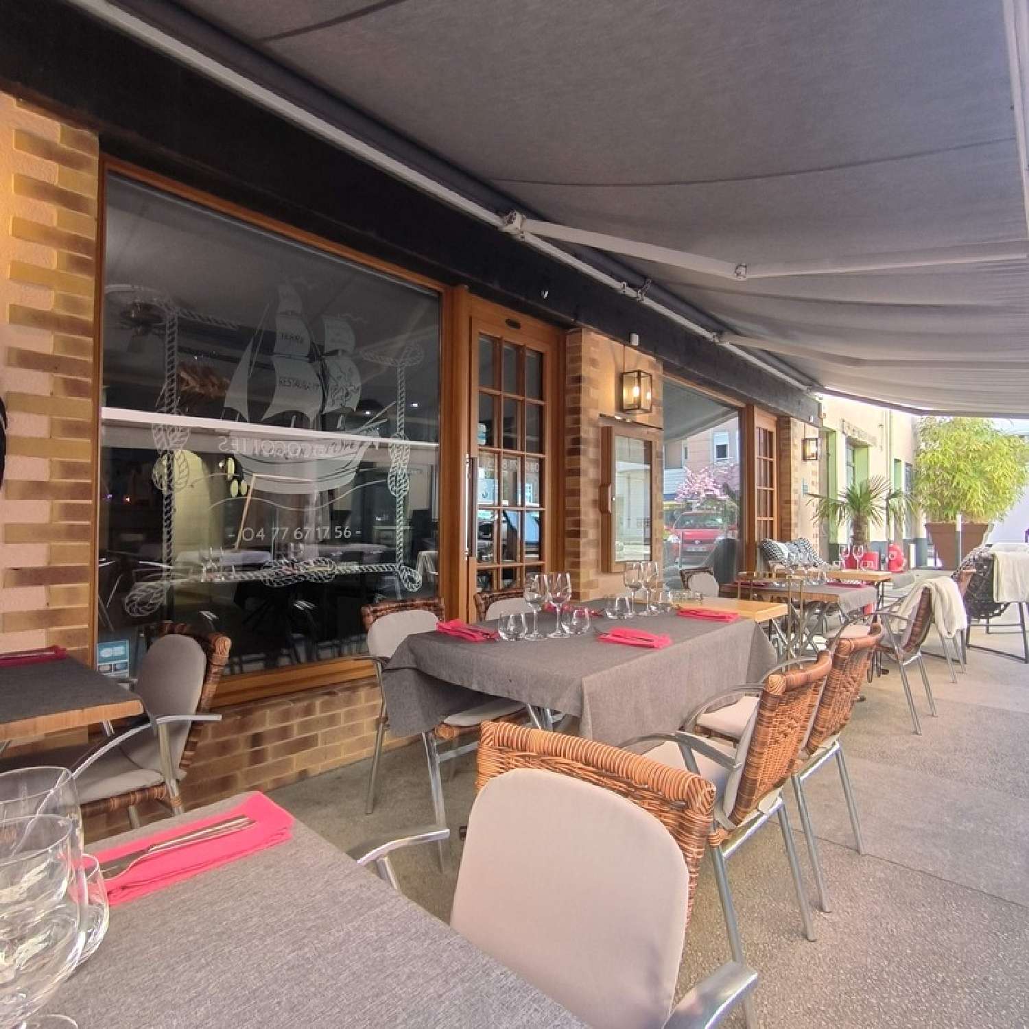 for sale restaurant Roanne Loire 5