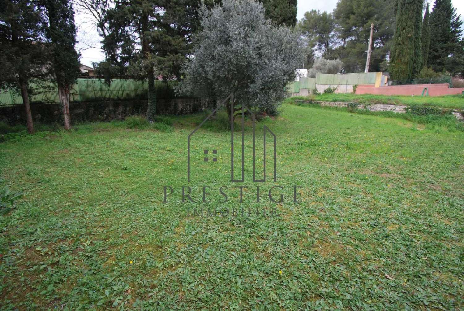  te koop terrein Aubagne Bouches-du-Rhône 2