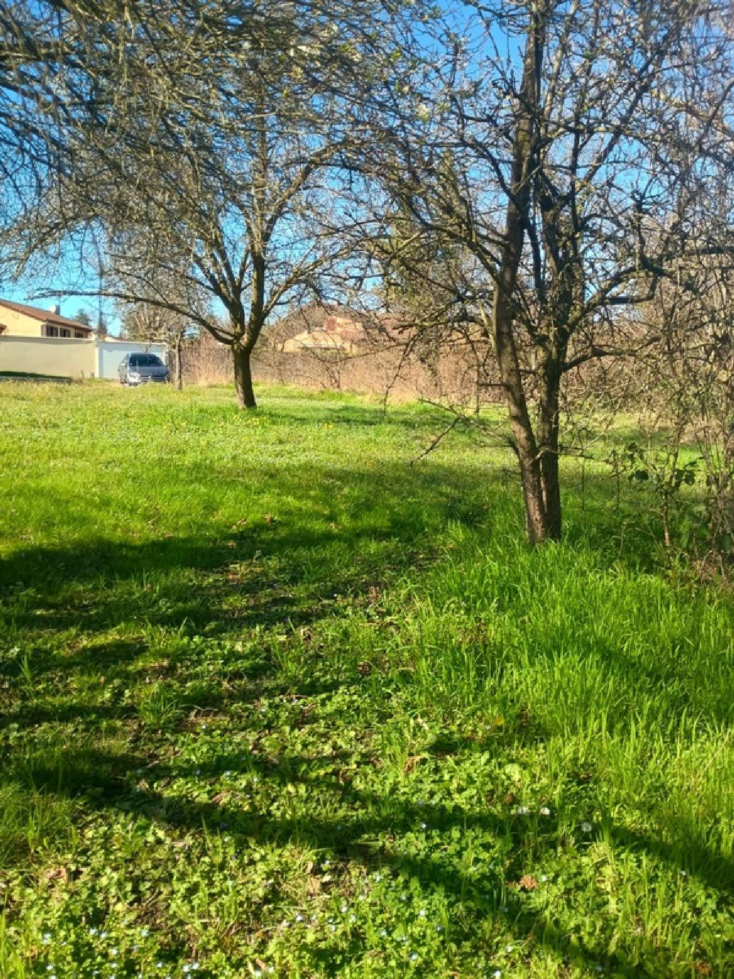  te koop terrein Cournon-d'Auvergne Puy-de-Dôme 2