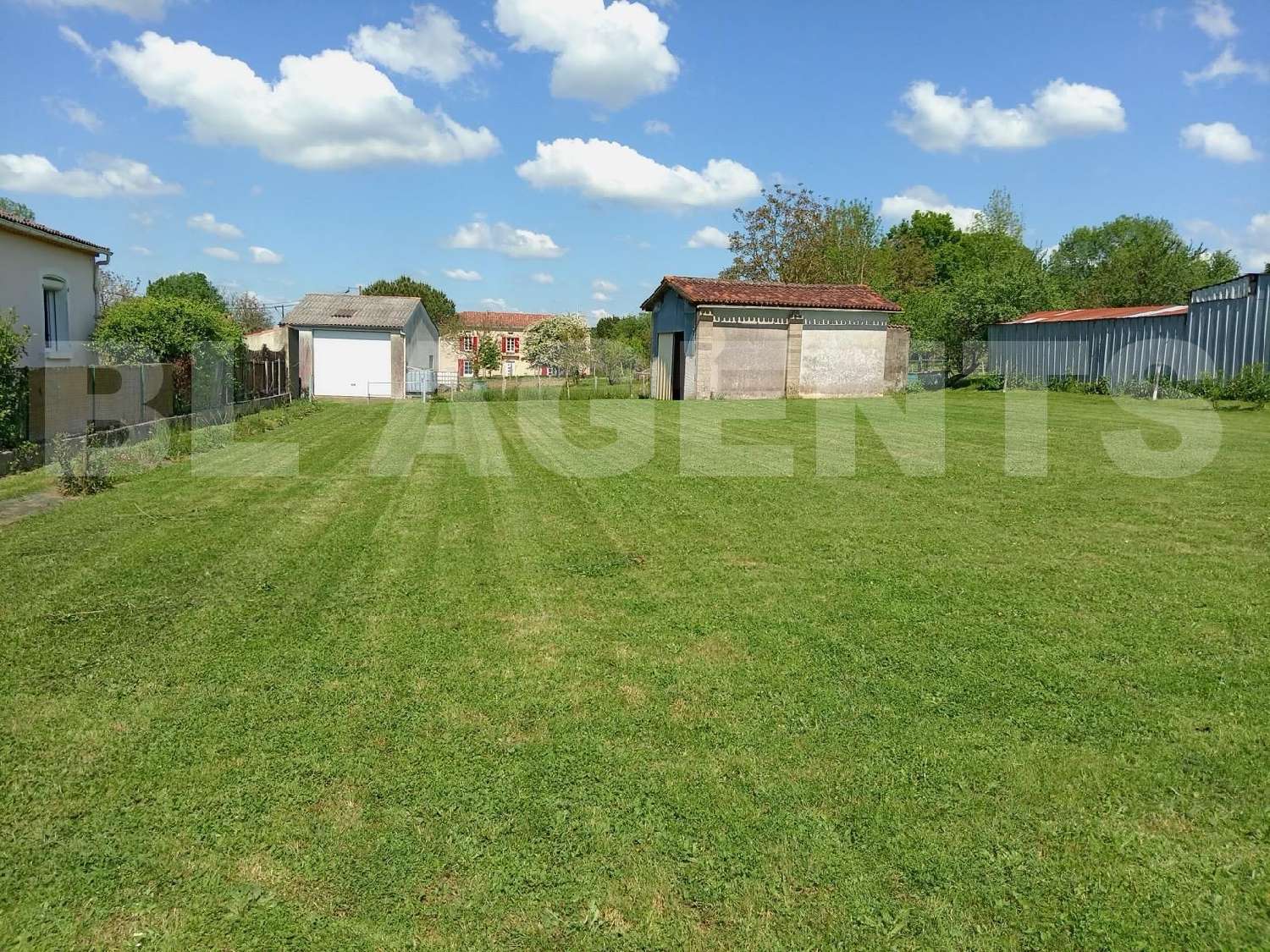 te koop terrein Mervent Vendée 1