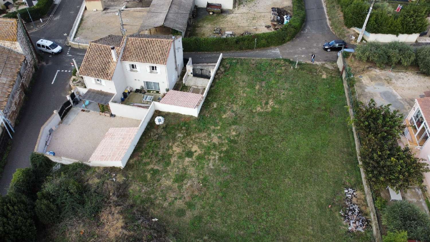 te koop terrein Saint-Laurent-des-Arbres Gard 2