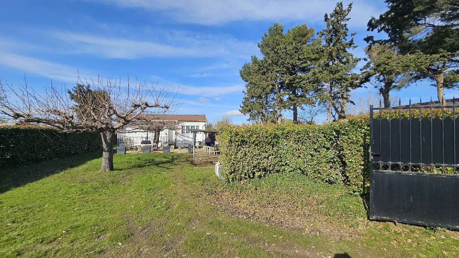  te koop terrein Vias Hérault 1