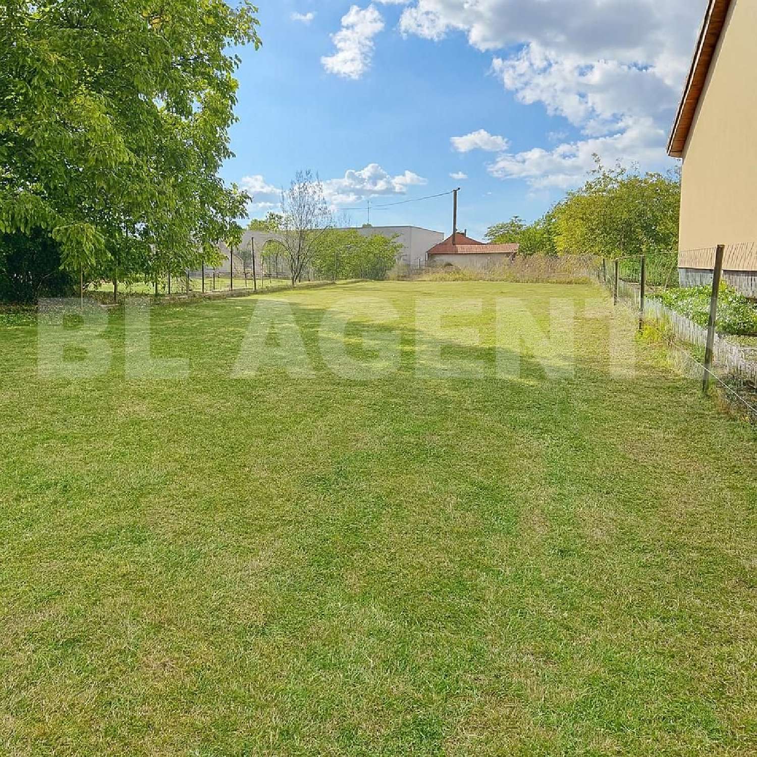  for sale terrain Vouziers Ardennes 1