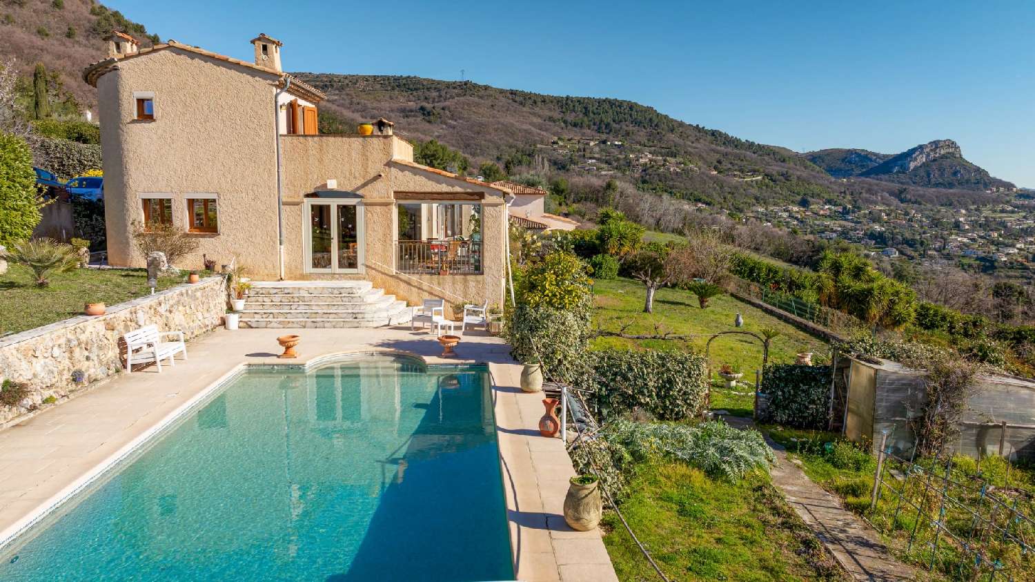  te koop villa Coursegoules Alpes-Maritimes 1
