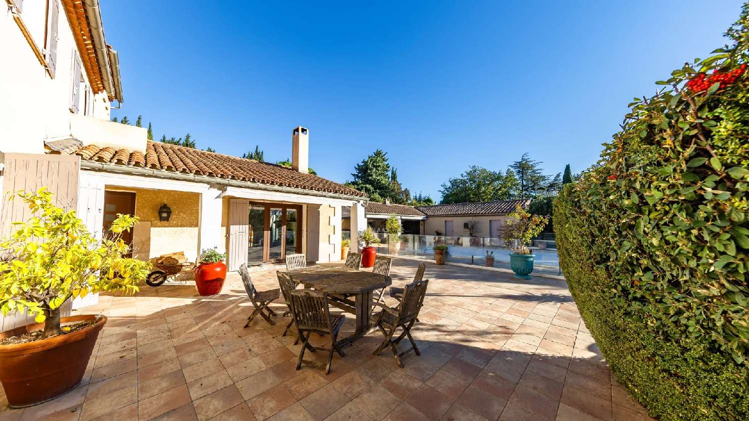  for sale villa Fontvieille Bouches-du-Rhône 4
