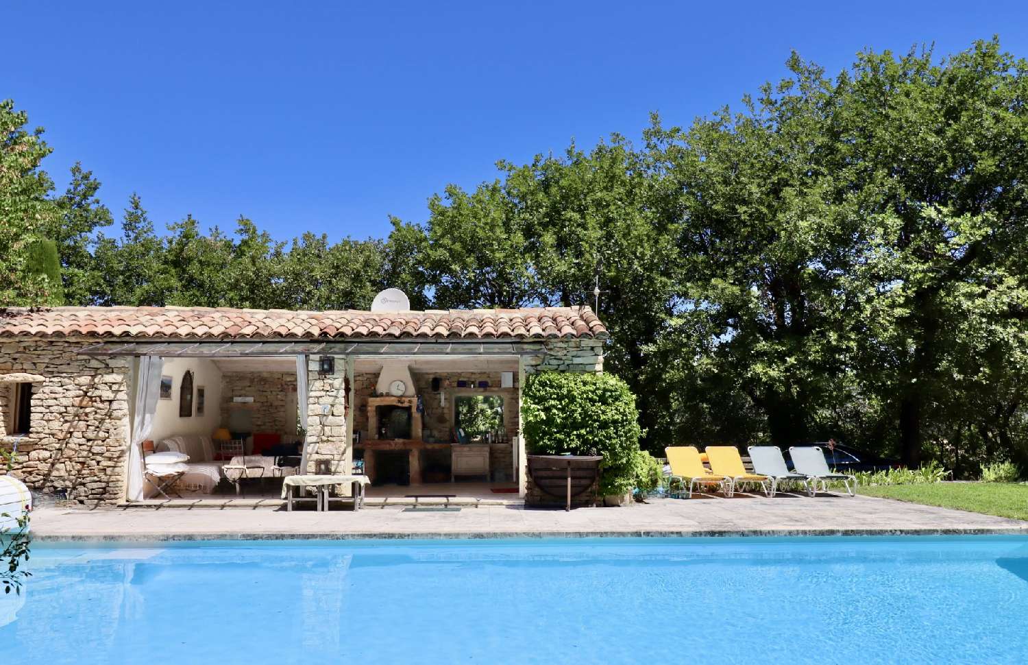  te koop villa Gordes Vaucluse 2