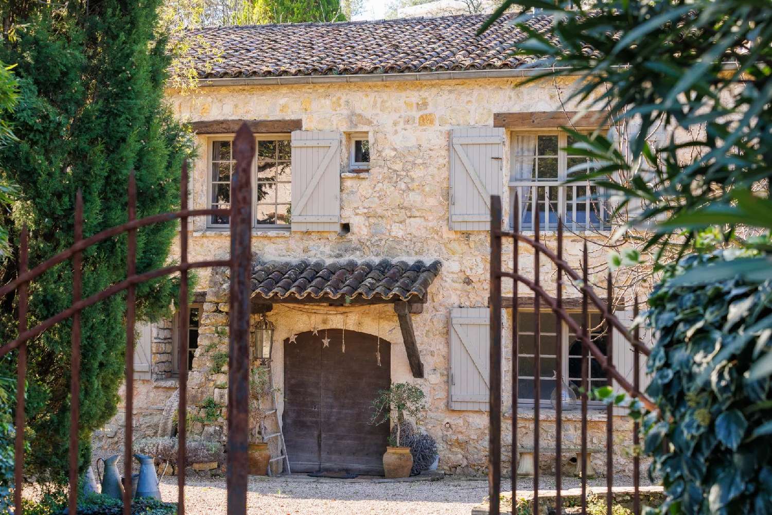  te koop villa Le Rouret Alpes-Maritimes 1