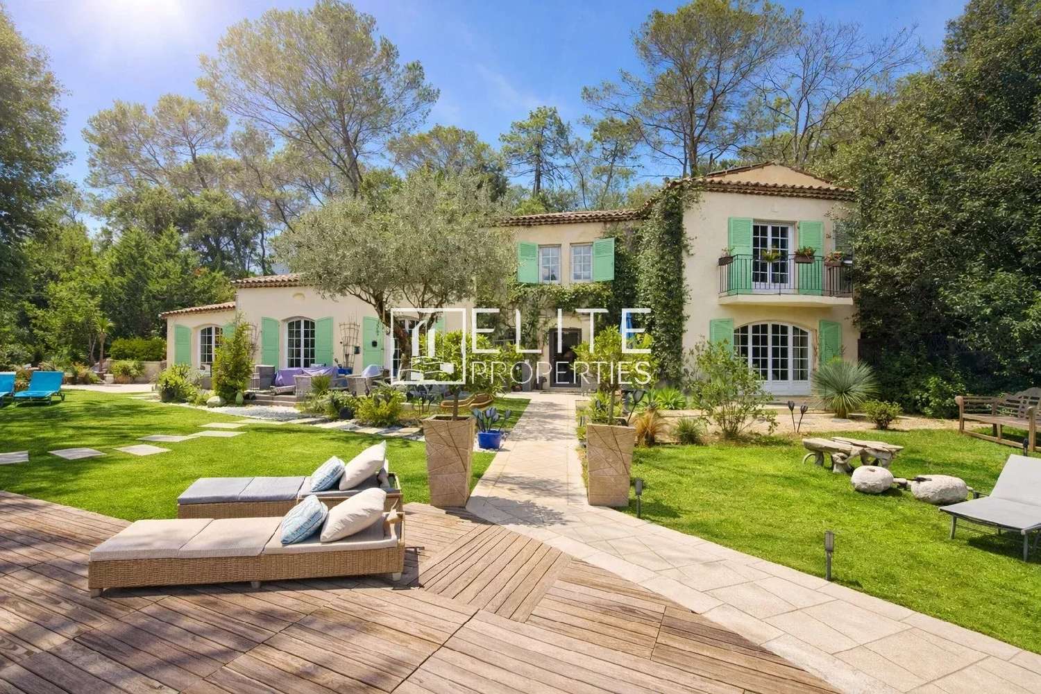  for sale villa Roquefort-les-pins Alpes-Maritimes 1