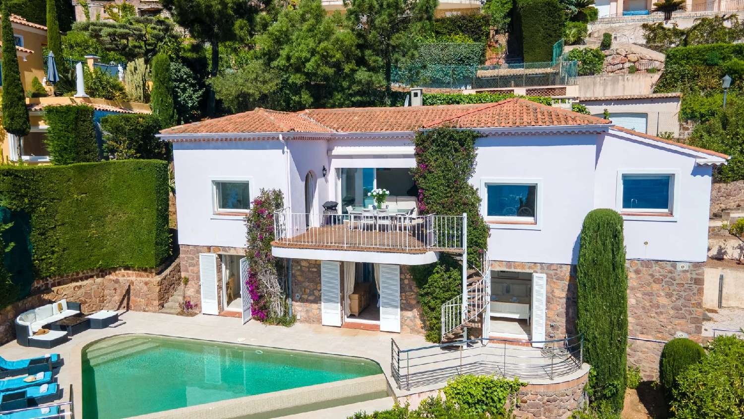 à vendre villa Théoule-sur-Mer Alpes-Maritimes 4