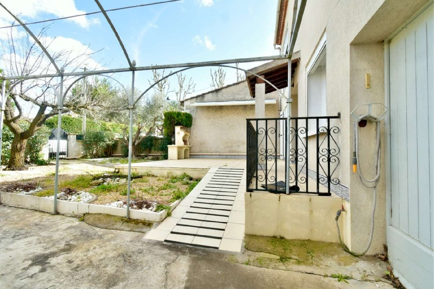 à vendre maison de village Fontvieille Bouches-du-Rhône 2