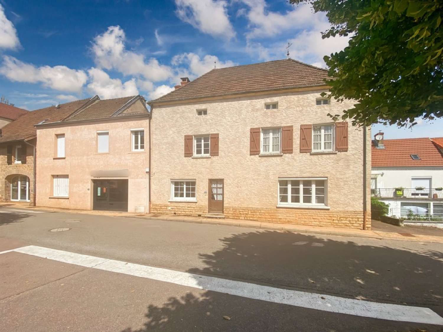  for sale village house Gibles Saône-et-Loire 2