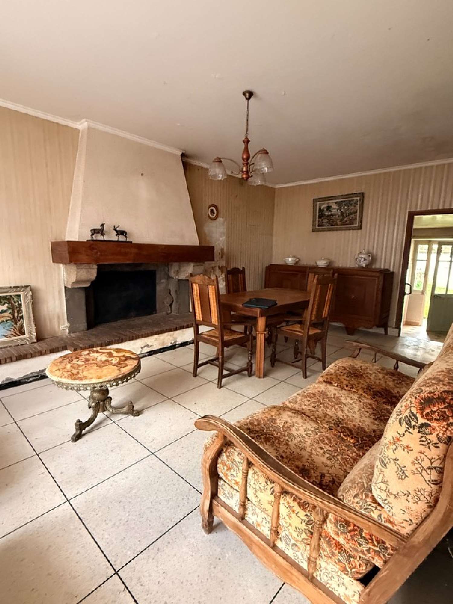  for sale village house La Chapelle-Baloüe Creuse 1