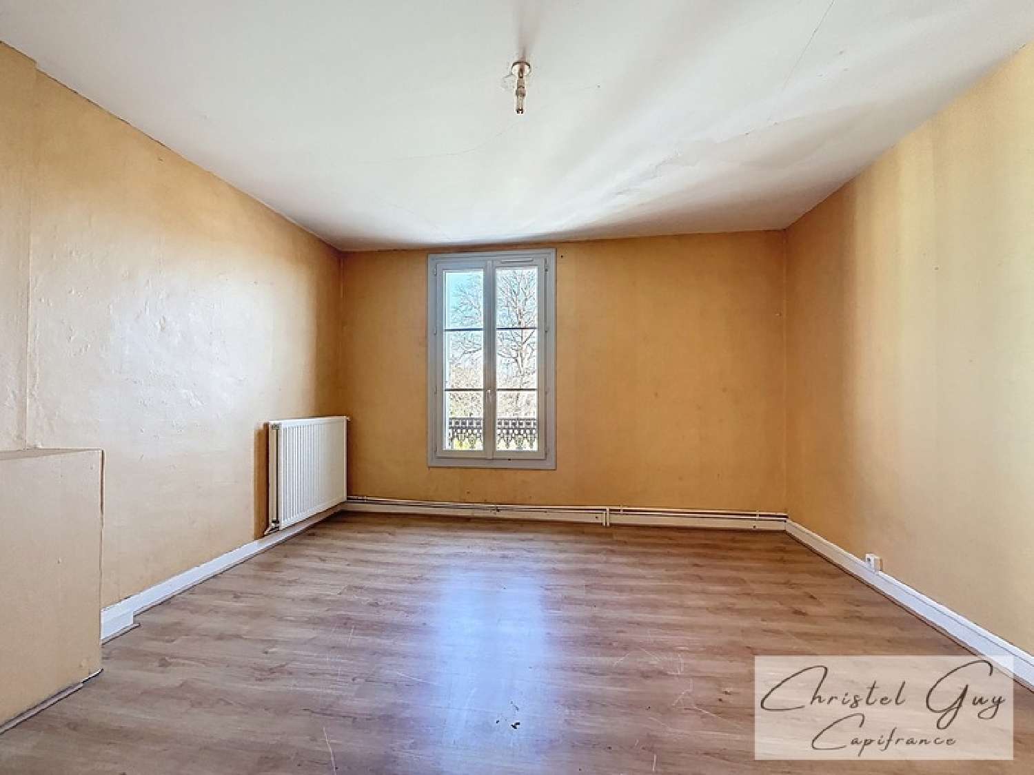  for sale village house La Chartre-sur-le-Loir Sarthe 6