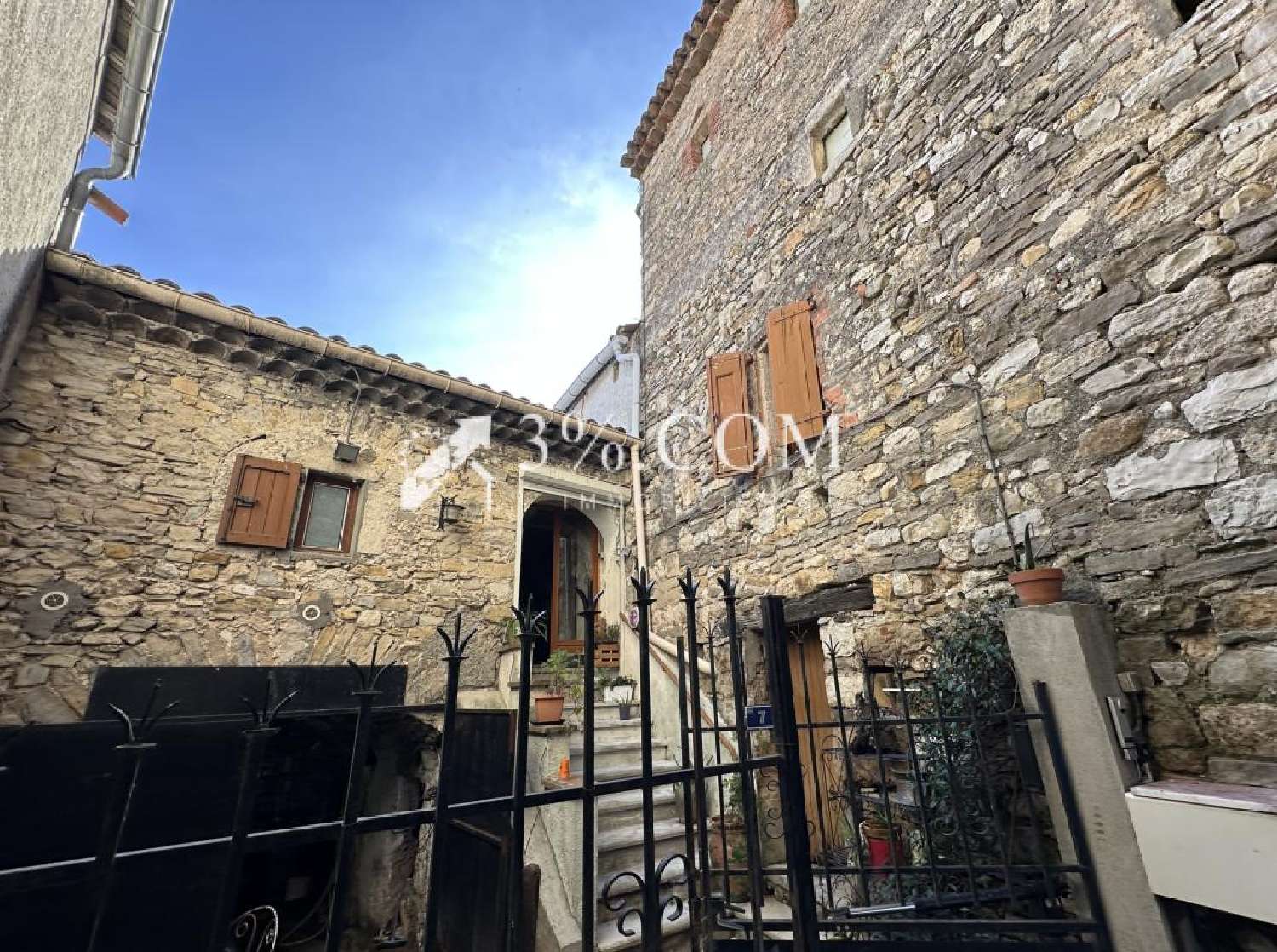  kaufen Dorfhaus Rousson Gard 1