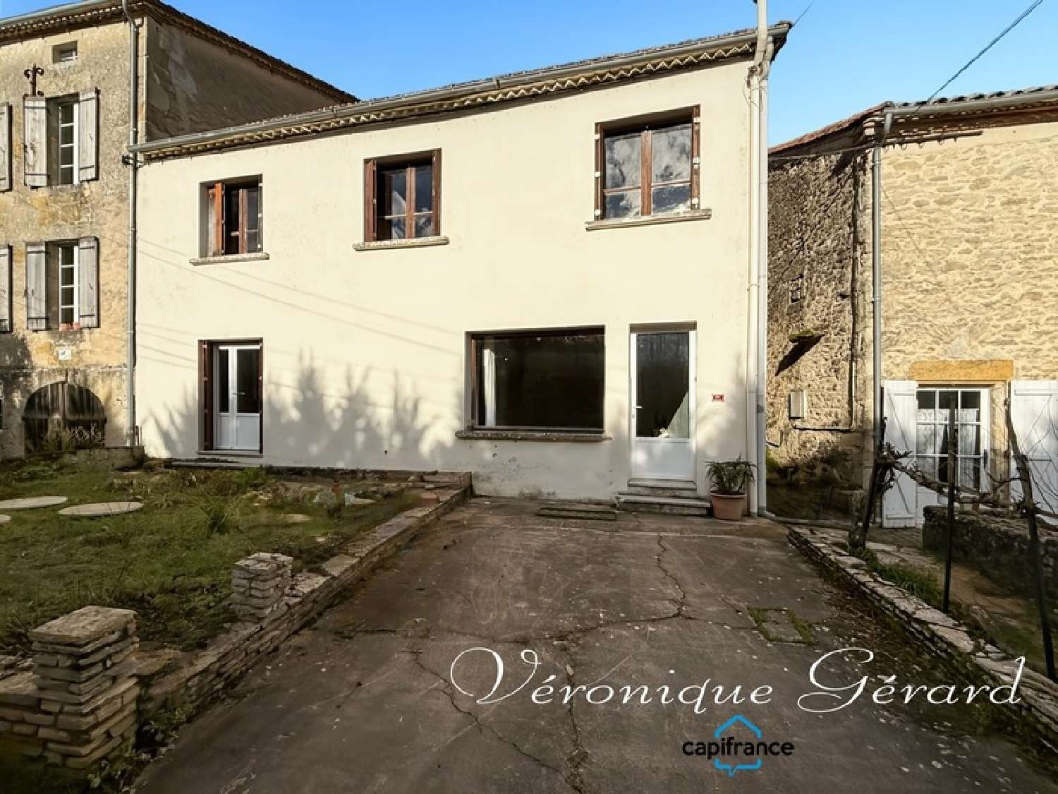 à vendre maison de village Saint-Vivien-de-Monségur Gironde 1