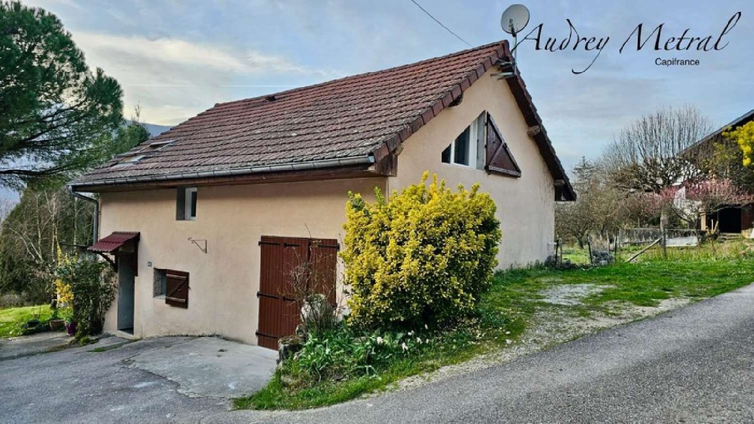 te koop dorpshuis Serrières-en-Chautagne Savoie 1