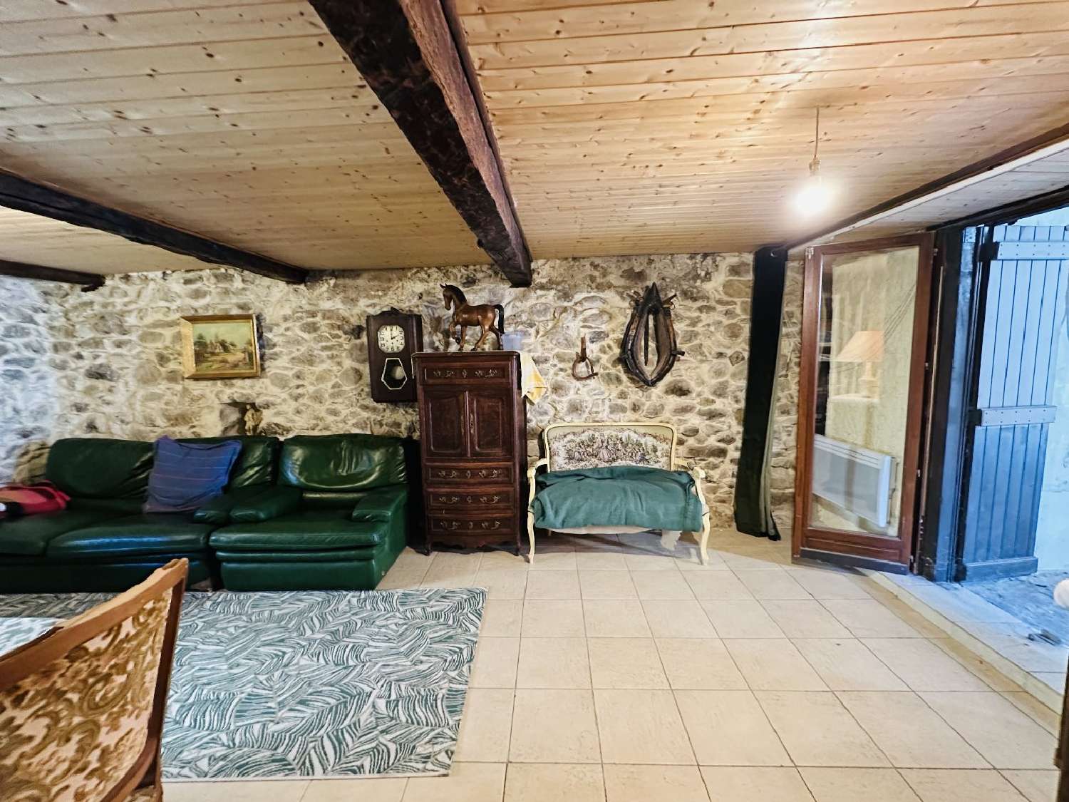 à vendre maison de village Uchentein Ariège 6