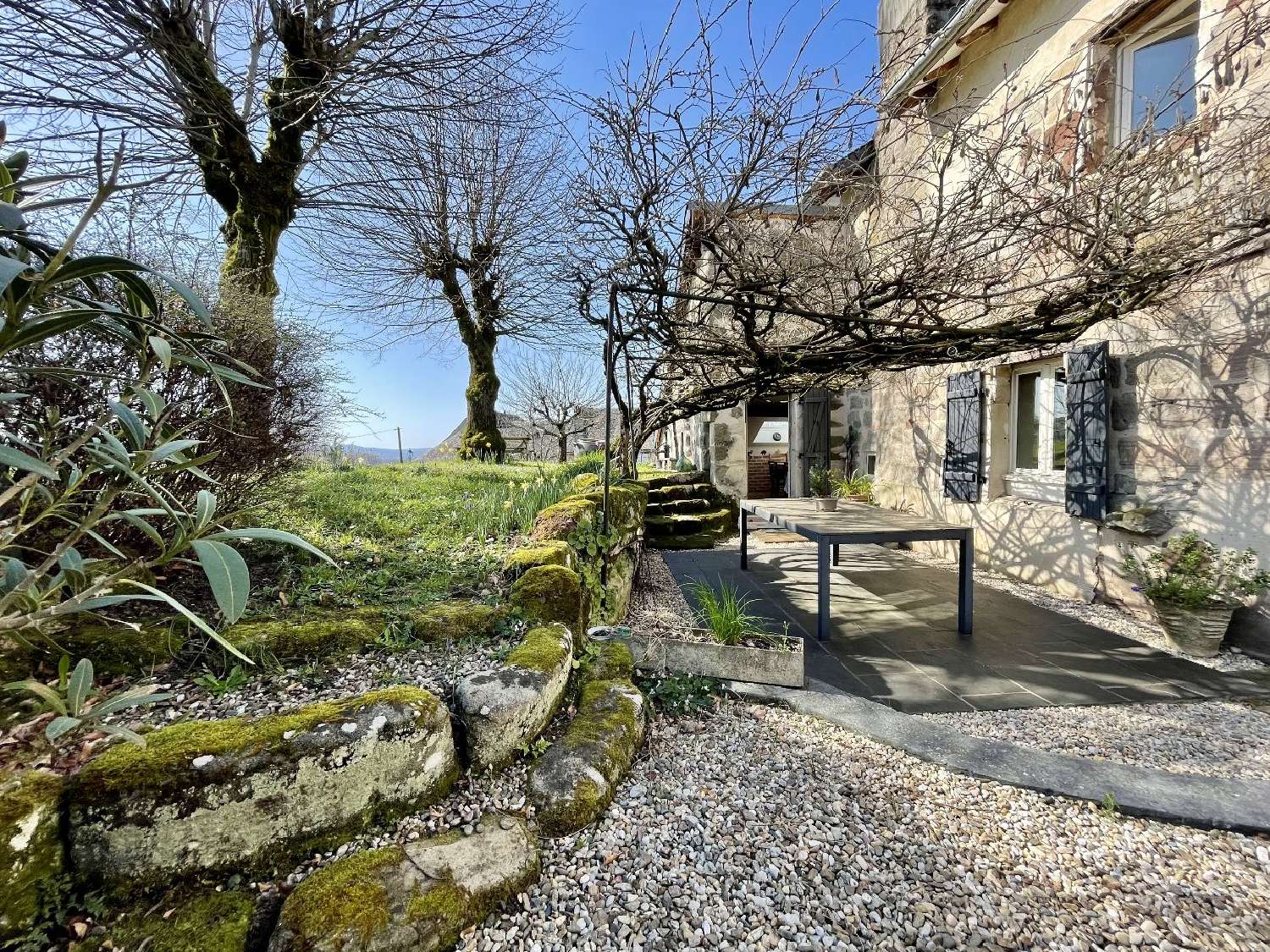  à vendre maison de village Ussac Corrèze 1