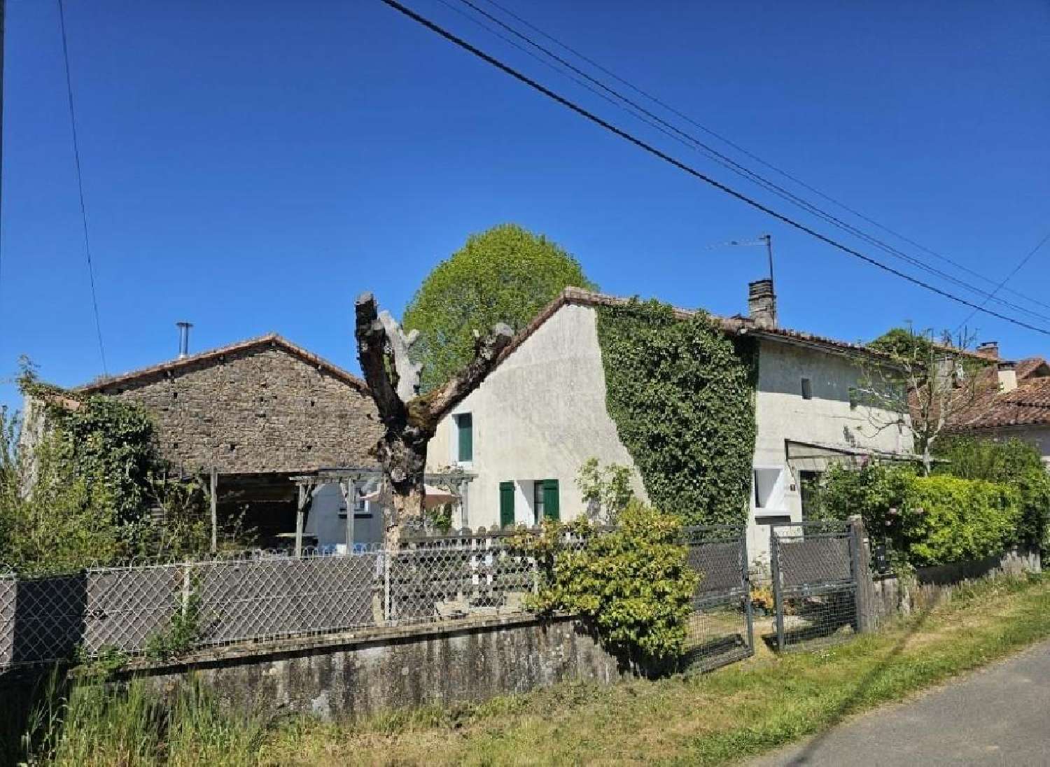  en venta casa Nanteuil-en-Vallée Charente 2
