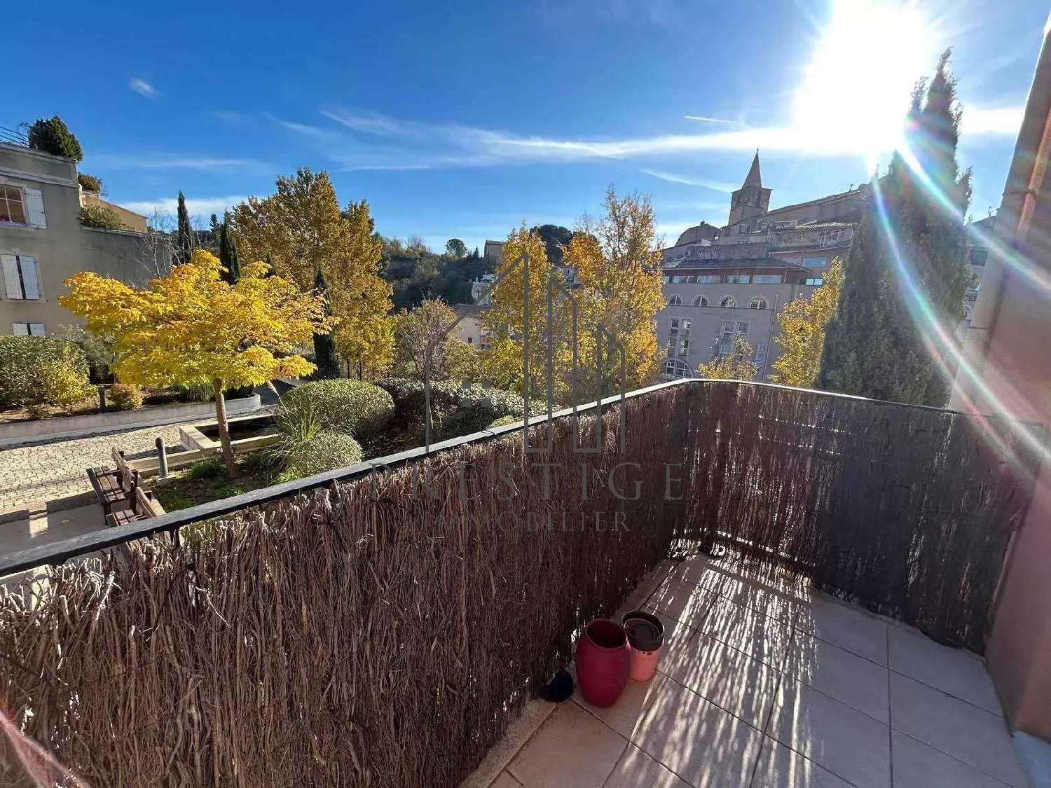  à vendre appartement Aubagne Bouches-du-Rhône 1