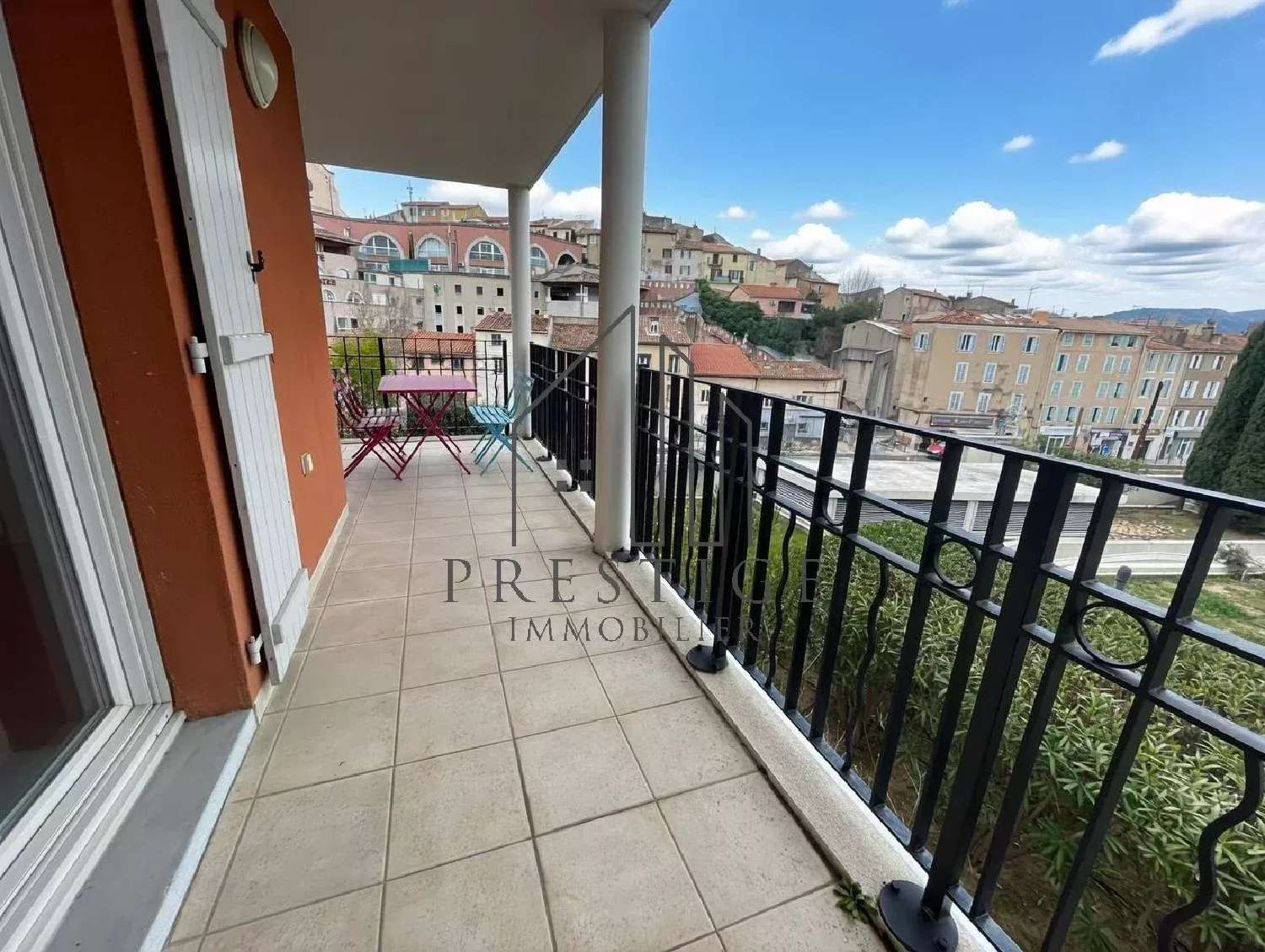  à vendre appartement Aubagne Bouches-du-Rhône 1