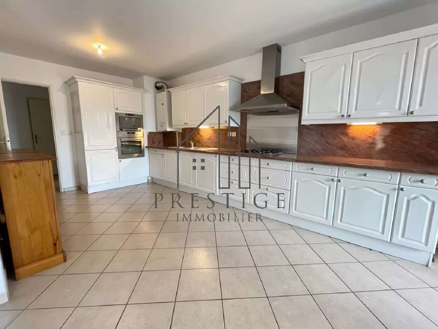  à vendre appartement Aubagne Bouches-du-Rhône 4