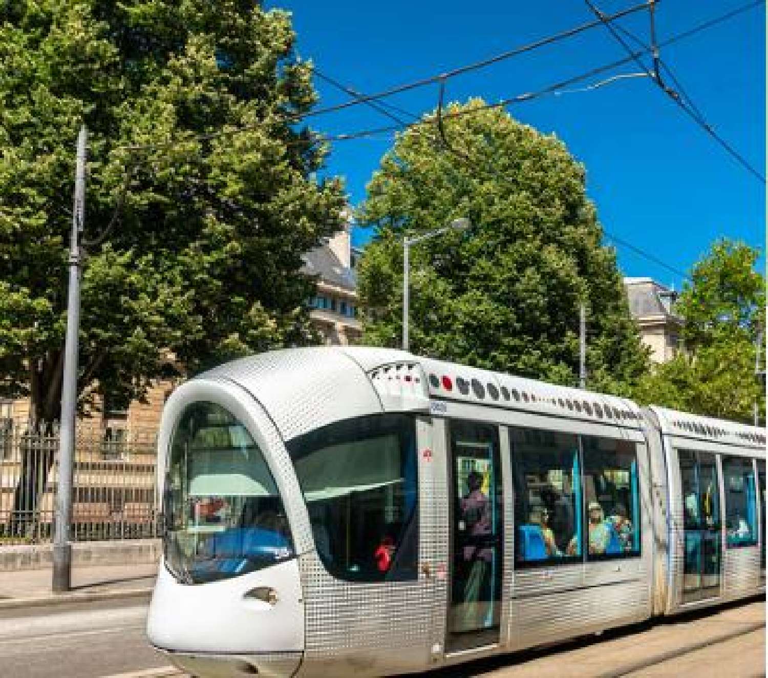  te koop appartement Bron Rhône 1