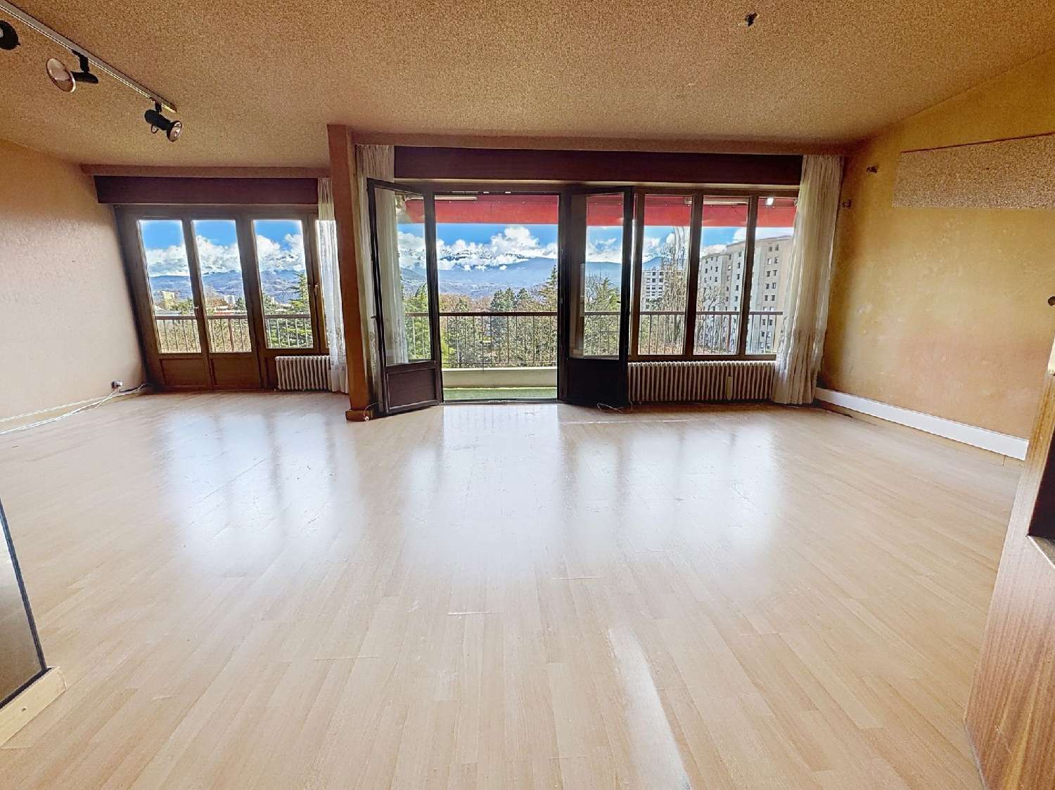  à vendre appartement Échirolles Isère 1