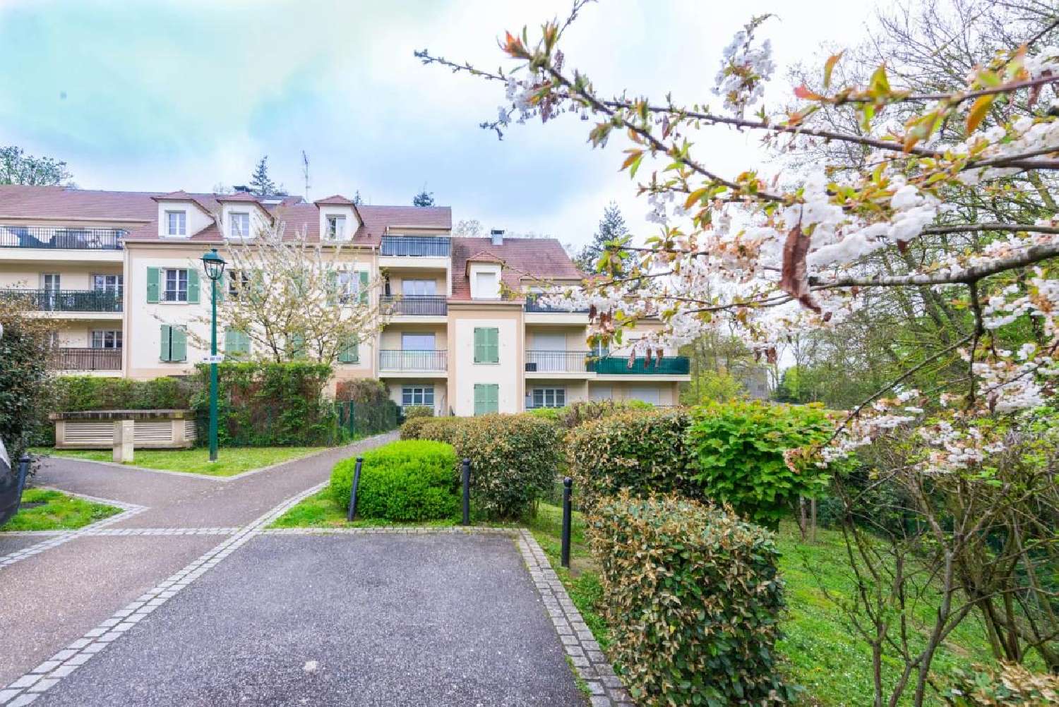  te koop appartement Fontenay-le-Fleury Yvelines 1