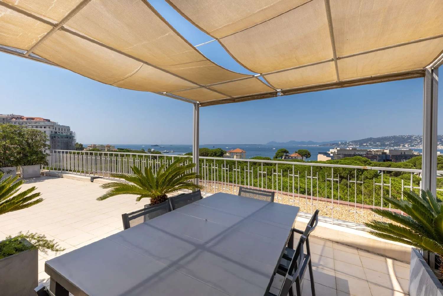à vendre appartement Juan-les-Pins Alpes-Maritimes 4