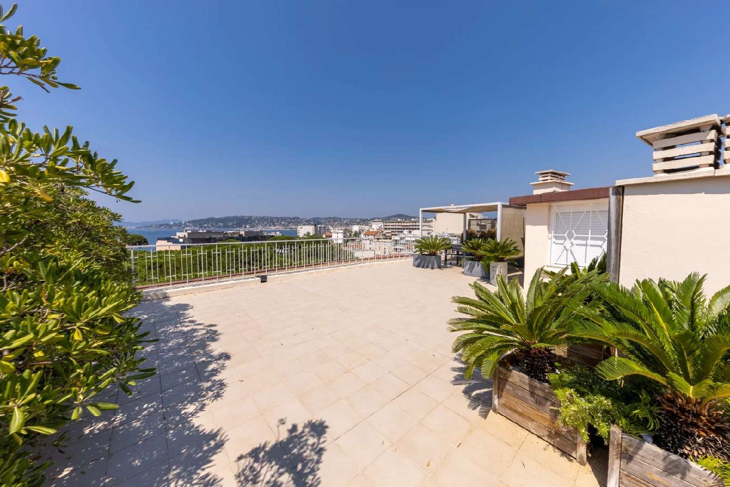 à vendre appartement Juan-les-Pins Alpes-Maritimes 5