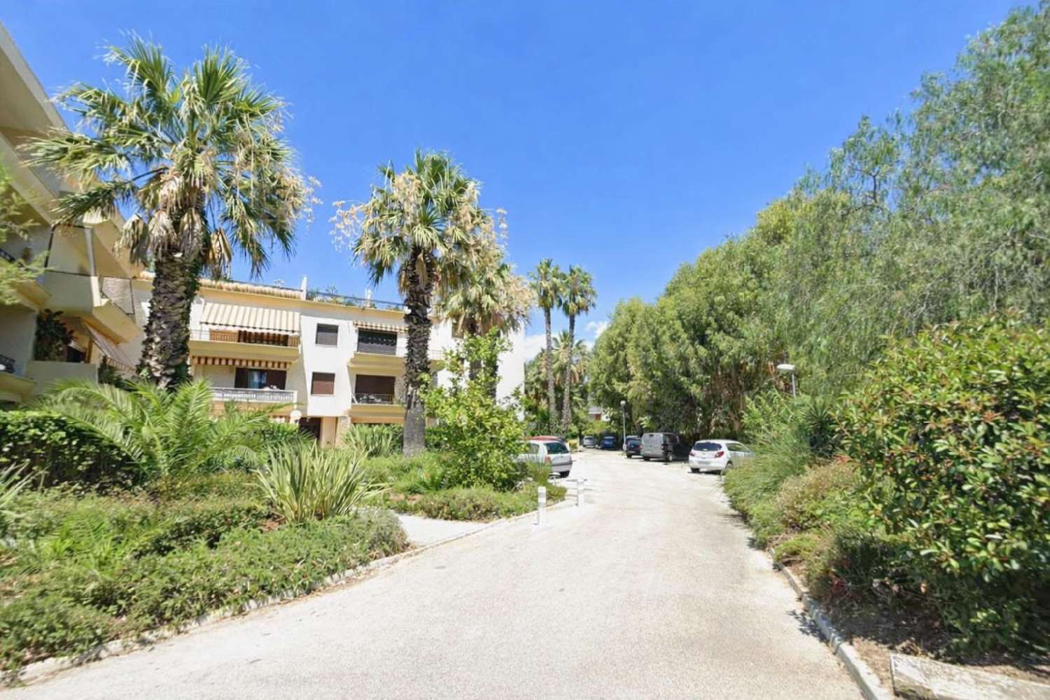  for sale apartment Le Brusc Var 2
