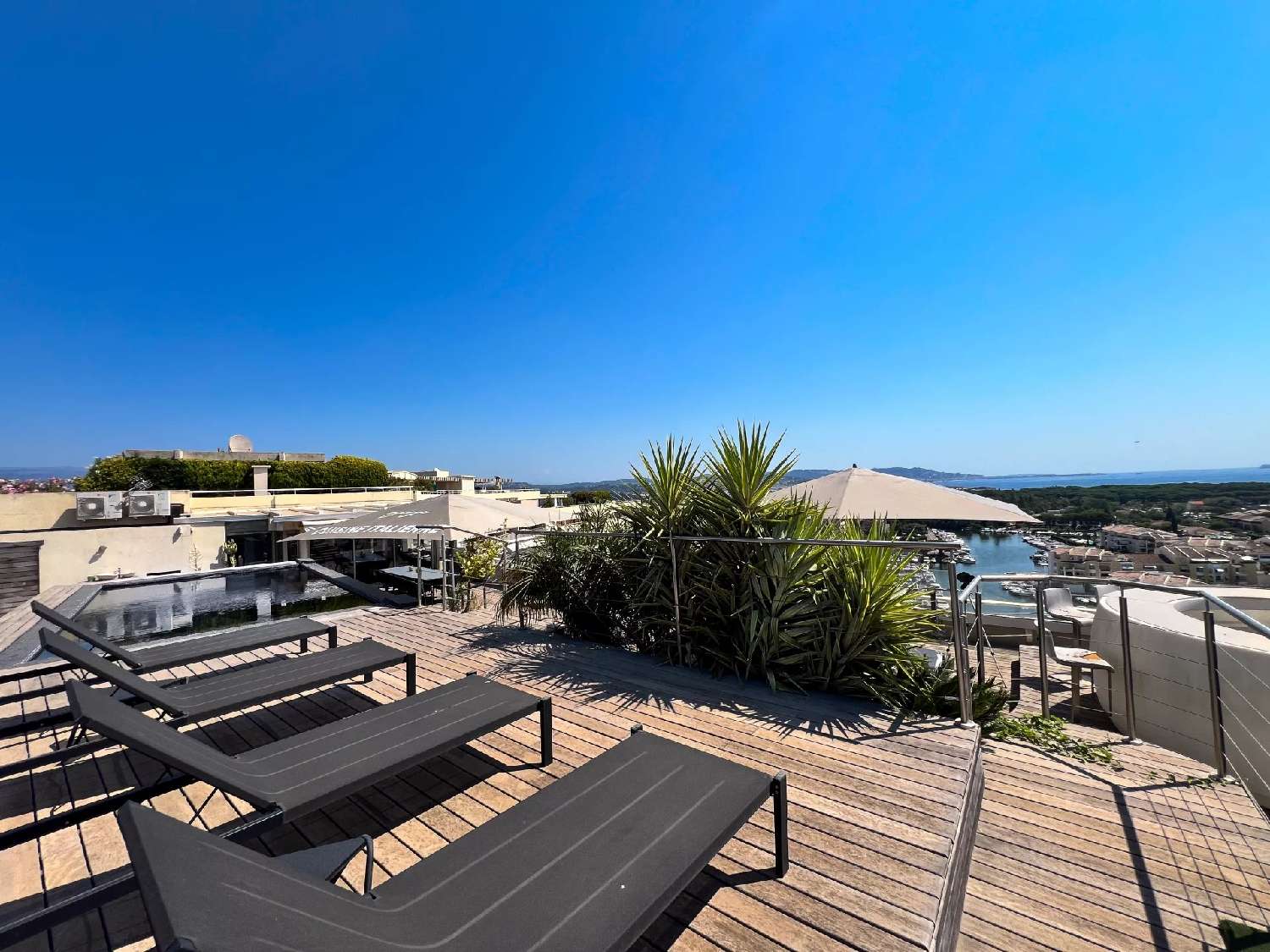 à vendre appartement Mandelieu-la-Napoule Alpes-Maritimes 4