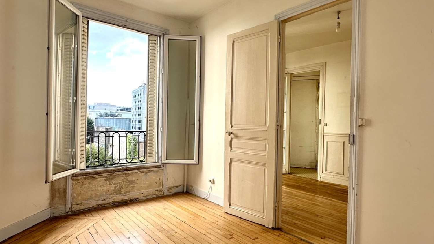 for sale apartment Paris 18e Arrondissement Paris (Seine) 2