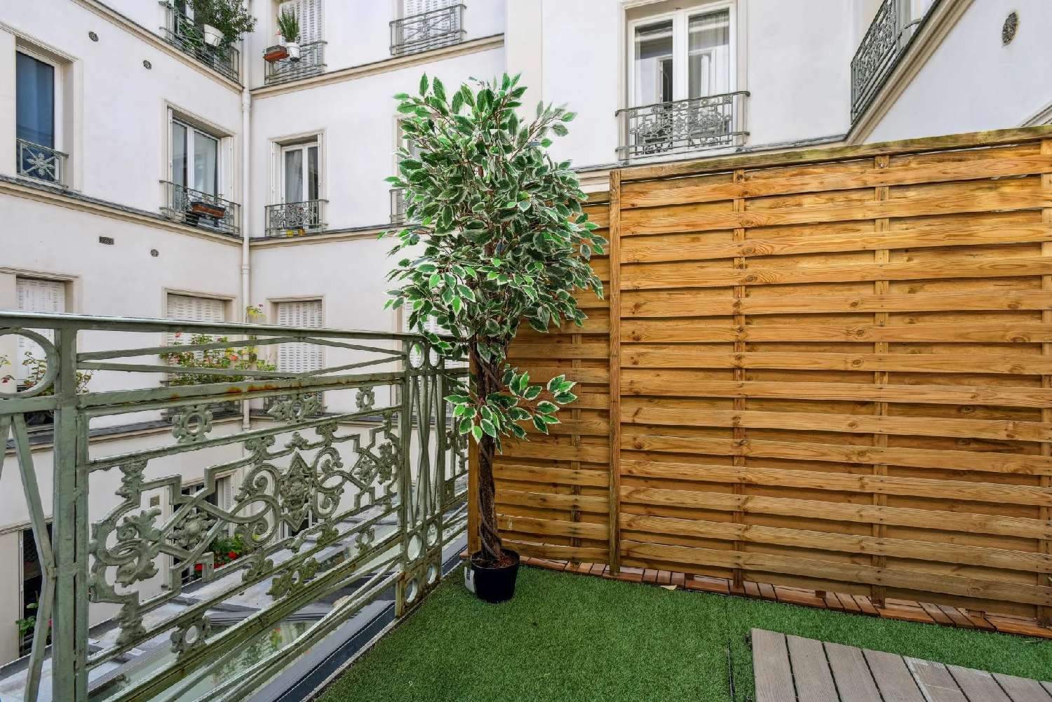  kaufen Wohnung/ Apartment Paris 18e Arrondissement Paris (Seine) 5