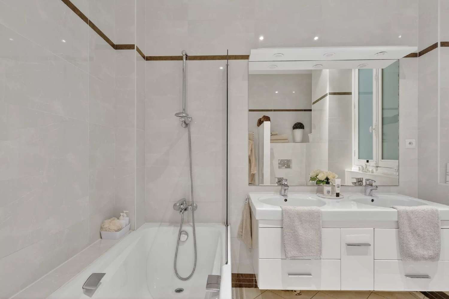  te koop appartement Paris 6e Arrondissement Parijs (Seine) 1