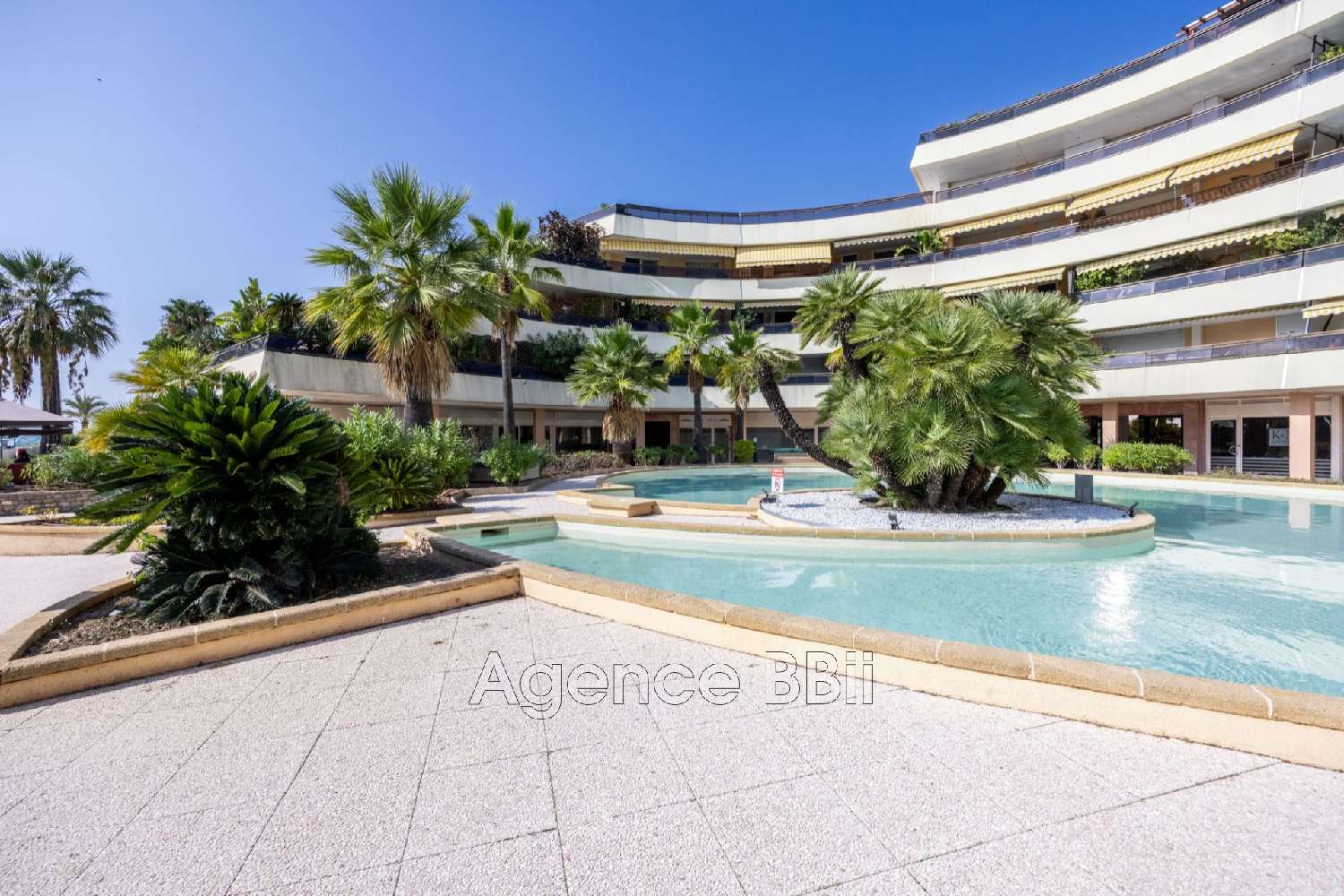  te koop appartement Saint-Laurent-du-Var Alpes-Maritimes 1